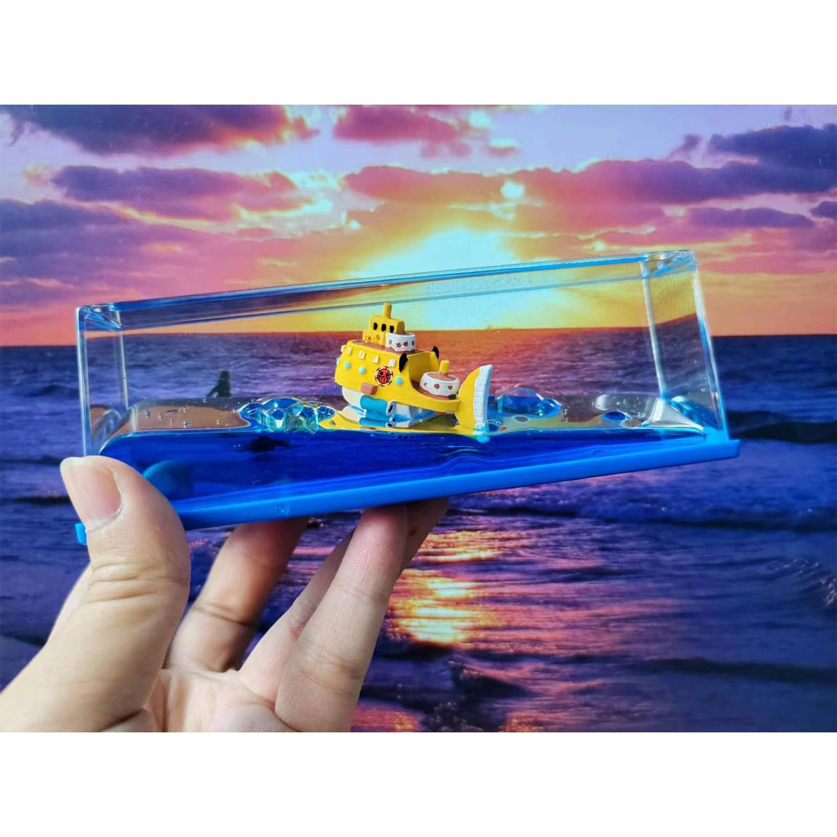 Unsinkable Black Pearl Pirate Ghost Ship in a Fluid Drift Bottle