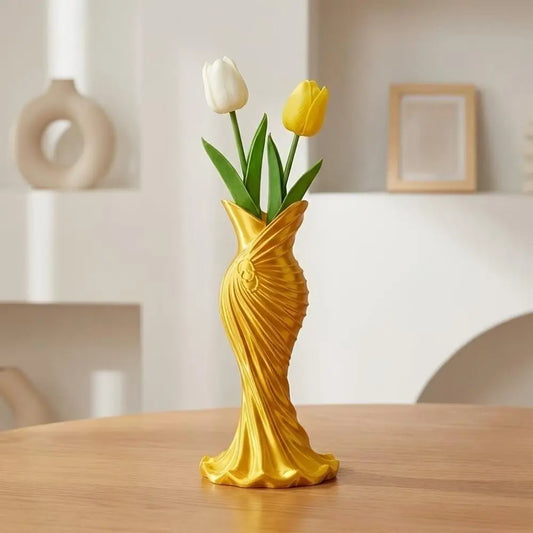 Modern Dress-Shaped 3D Printed Plastic Freestanding Vase, Shatterproof Lightweight Vase Decoration, Decorative Flower Vessel for Floral Display, Minimalist Home Decor Centerpiece, Easy to Clean Gift Prop